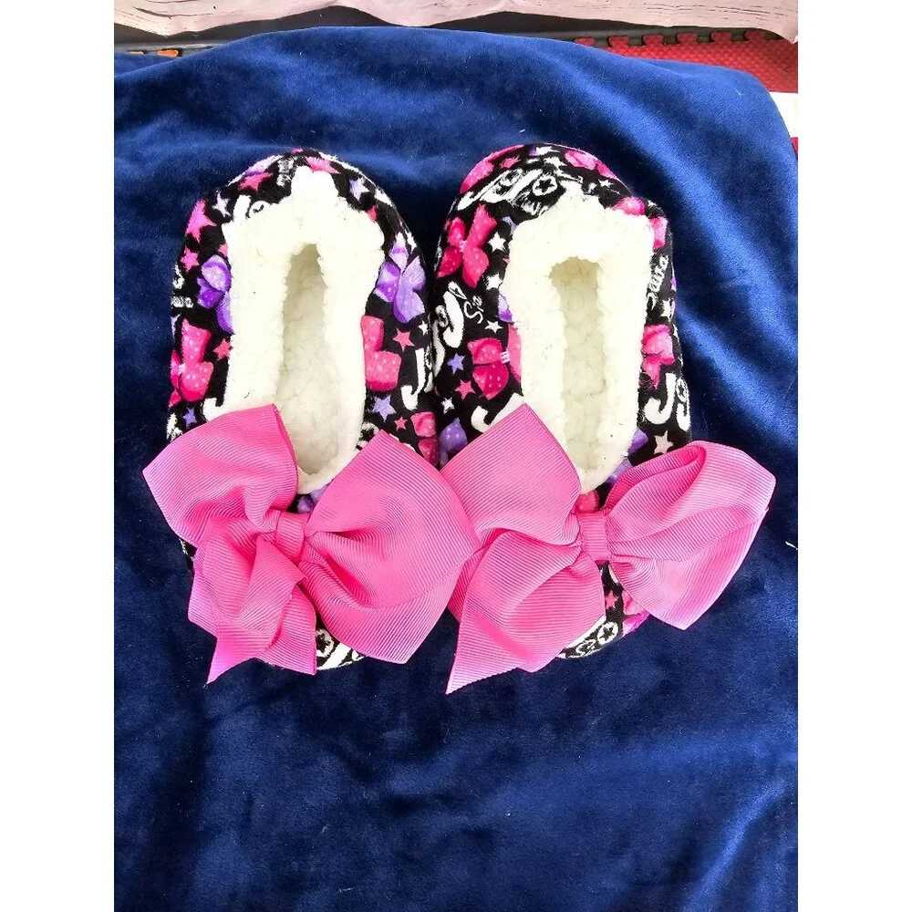 JoJo Siwa Girls Fuzzy Slipper Socks Size 9/10‎ toddler
